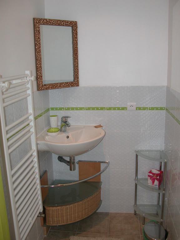 Au Mas Des Calmettes Bed & Breakfast Parisot  Cameră foto