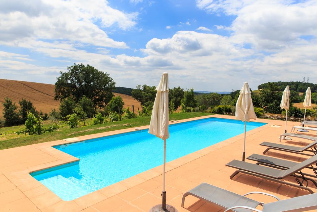 Au Mas Des Calmettes Bed & Breakfast Parisot  Exterior foto