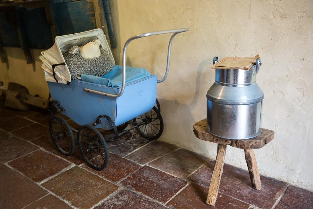 Au Mas Des Calmettes Bed & Breakfast Parisot  Exterior foto